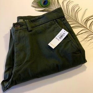 NWT Old Navy “Ultimate Straight” Pants